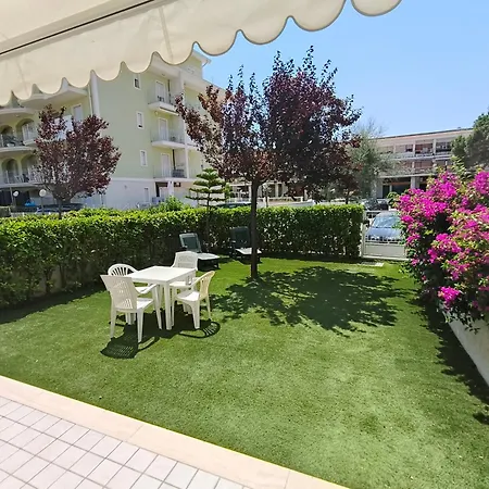 Lavinia's House Апартаменты Мартинсикуро